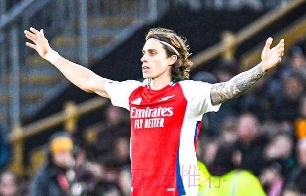 科贝:皇马引入戴维斯约罗不顺 也不会签卡拉菲奥里 科贝:皇马引入戴维斯约罗不顺 也不会签卡拉菲奥里