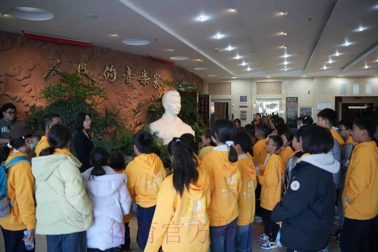 红色教育之路 U-17国青队参观聂耳纪念馆 红色教育之路 U-17国青队参观聂耳纪念馆